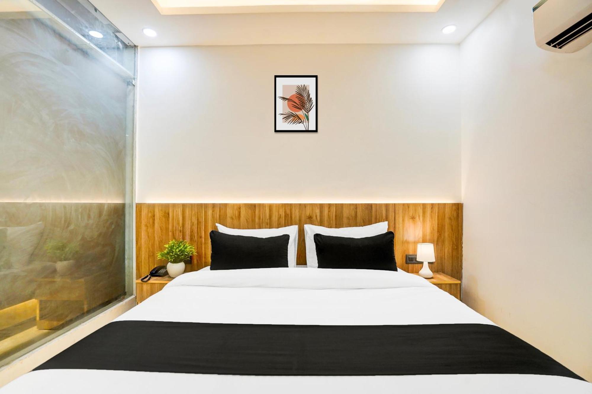 Townhouse Grand Address Hotel And Banquet غازي أباد المظهر الخارجي الصورة