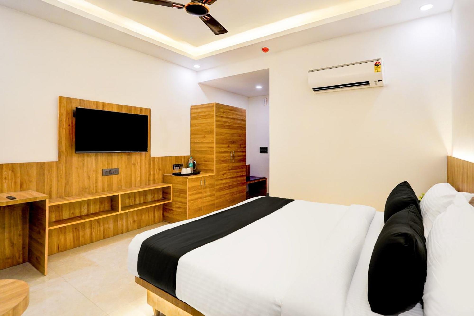 Townhouse Grand Address Hotel And Banquet غازي أباد المظهر الخارجي الصورة