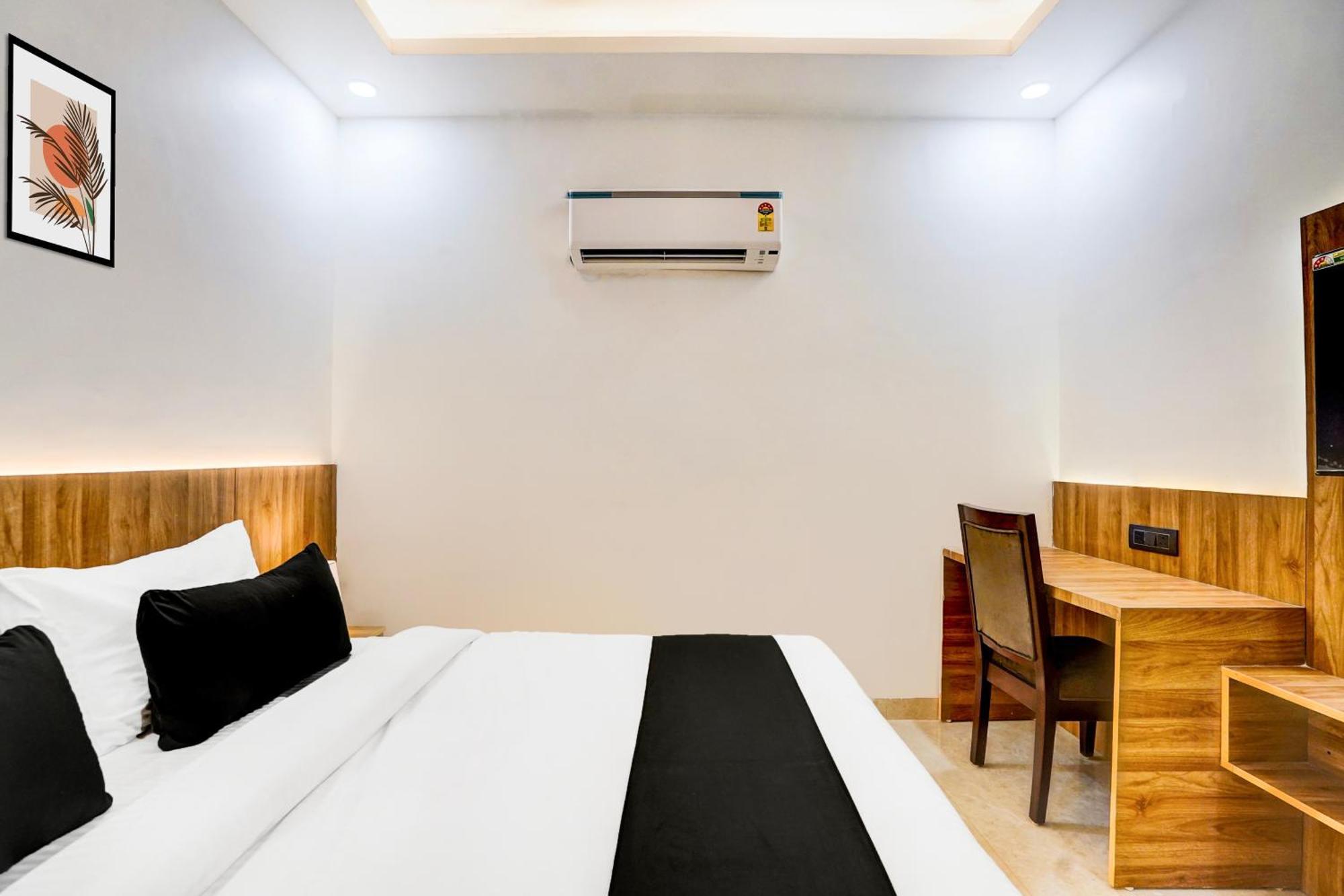 Townhouse Grand Address Hotel And Banquet غازي أباد المظهر الخارجي الصورة